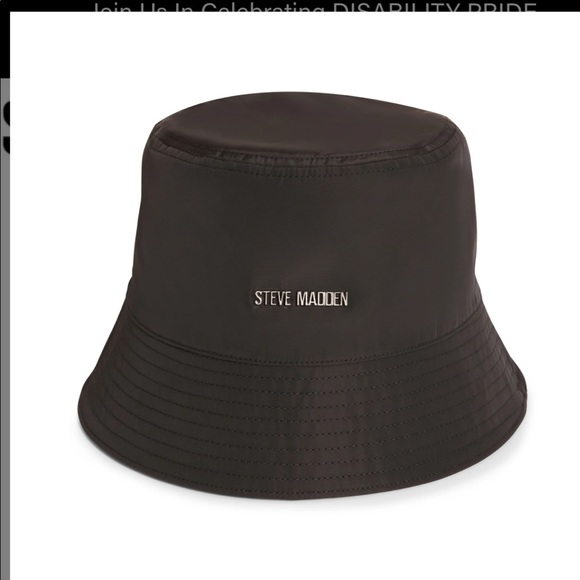 NWT Steve Madden Satin Lined Nylon Bucket Hat - Picture 1 of 4